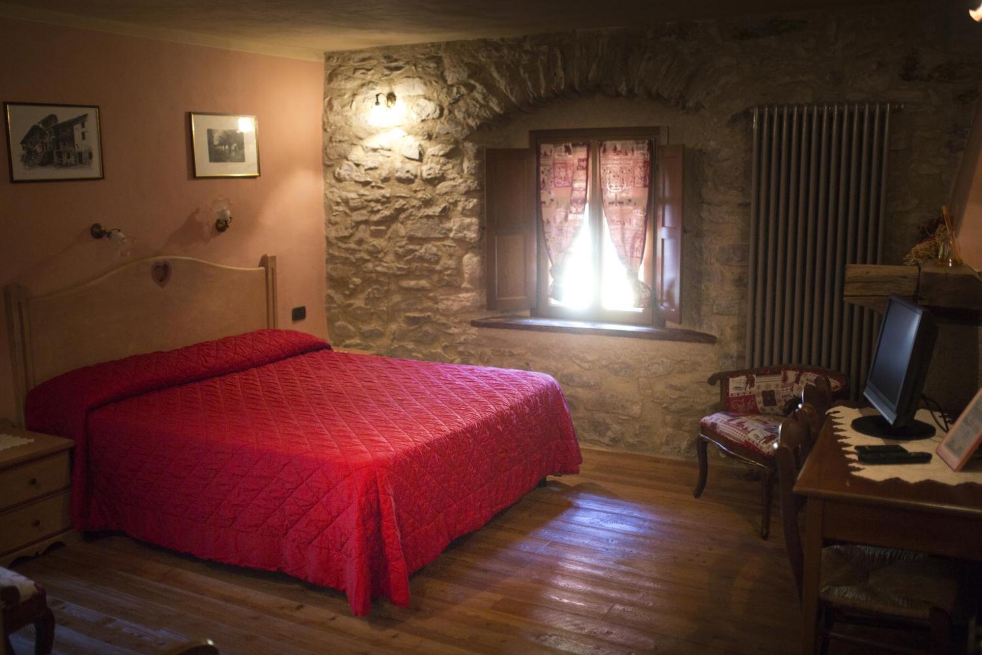 La Maison Des Vignerons Chambres D'Hotes B&B Donnaz Extérieur photo